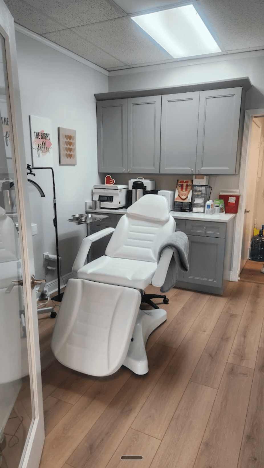 LovMedSpa Miami — 21010 W Dixie Hwy, Aventura
