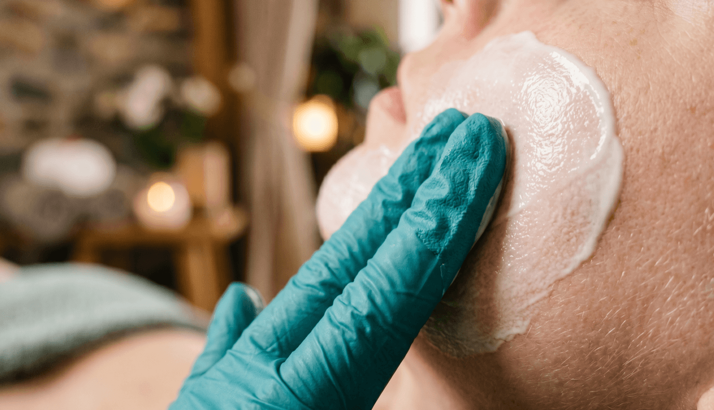 Custom Facials at LovMedSpa